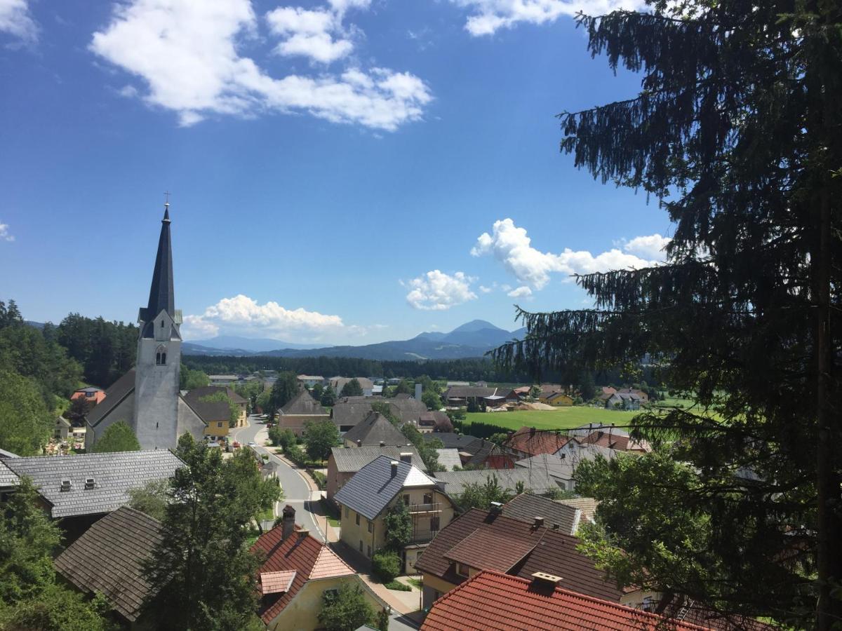 IV Gemutliches Ferienapartment Mit Terrasse Sankt Michael ob Bleiburg ภายนอก รูปภาพ